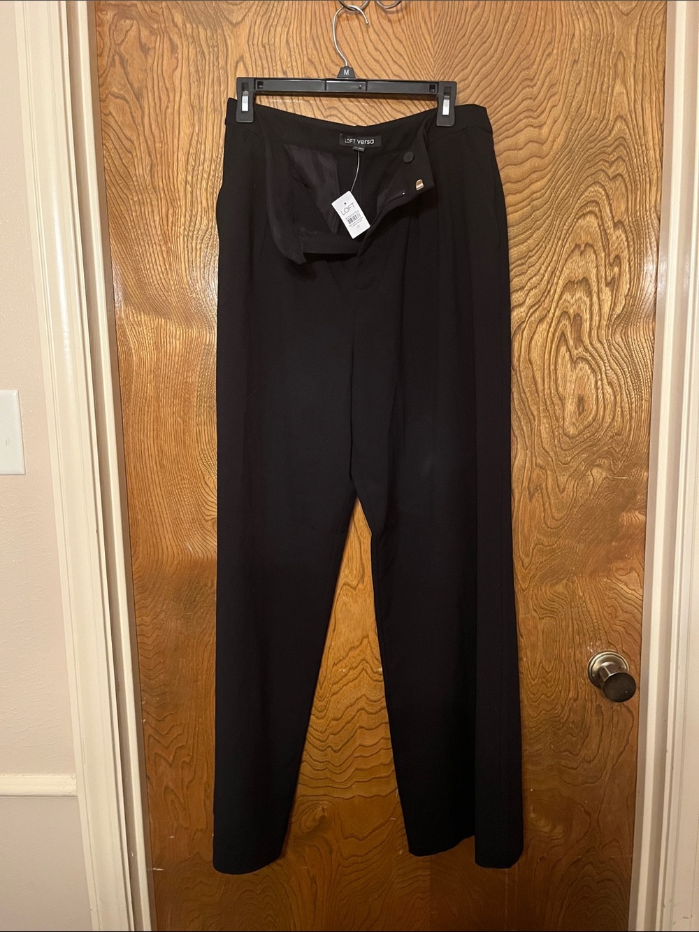 10 LOFT Versa Black Straight-Leg Dress Pants